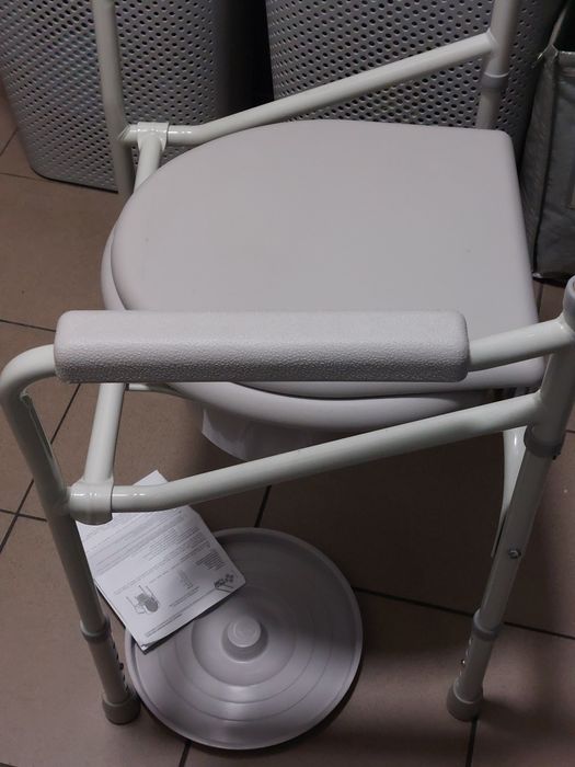 Krzesło toaletowe Bruno 801 nowe