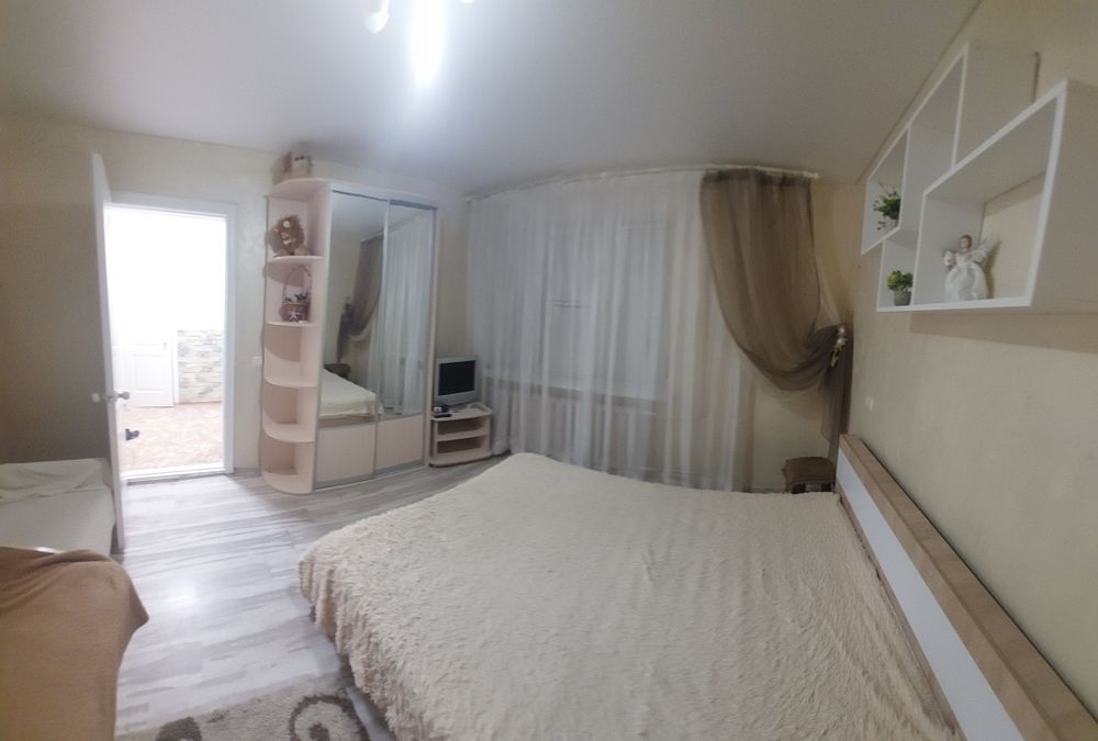 Лески .Сдаю посуточно в аренду свою 1 -комнатная Леваневцев на 1этаже