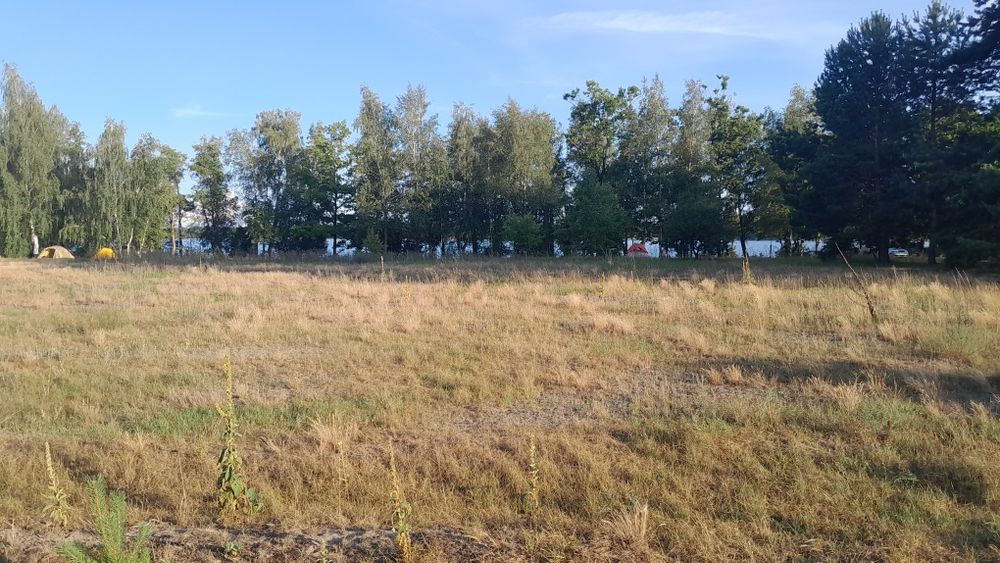 Продам земельну ділянку на озері Пісочне перша лінія
