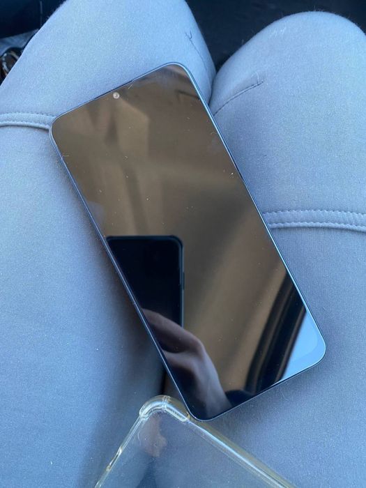 Майже новий OUKITEL C36 24GB+ 256GB