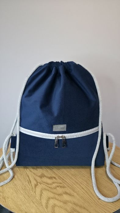 Workoplecak welurowy