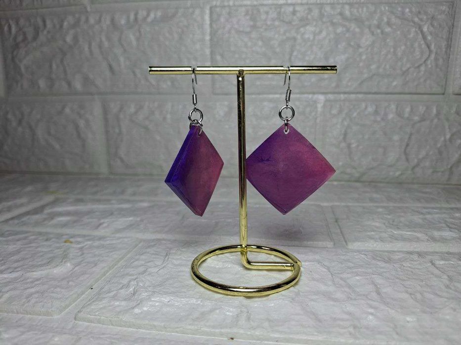 Сережки ручної роботи з епоксидної смоли