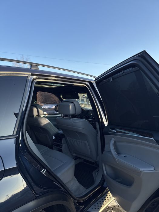 Продам BMW E70.