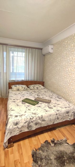 Здам погодинно,  подобово 1к. квартиру  просп. Героїв Харкова 202/2