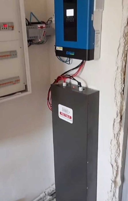 Комплект резервного живлення 12 кВт·годLi + гібридний інвертор 6,2 кВт