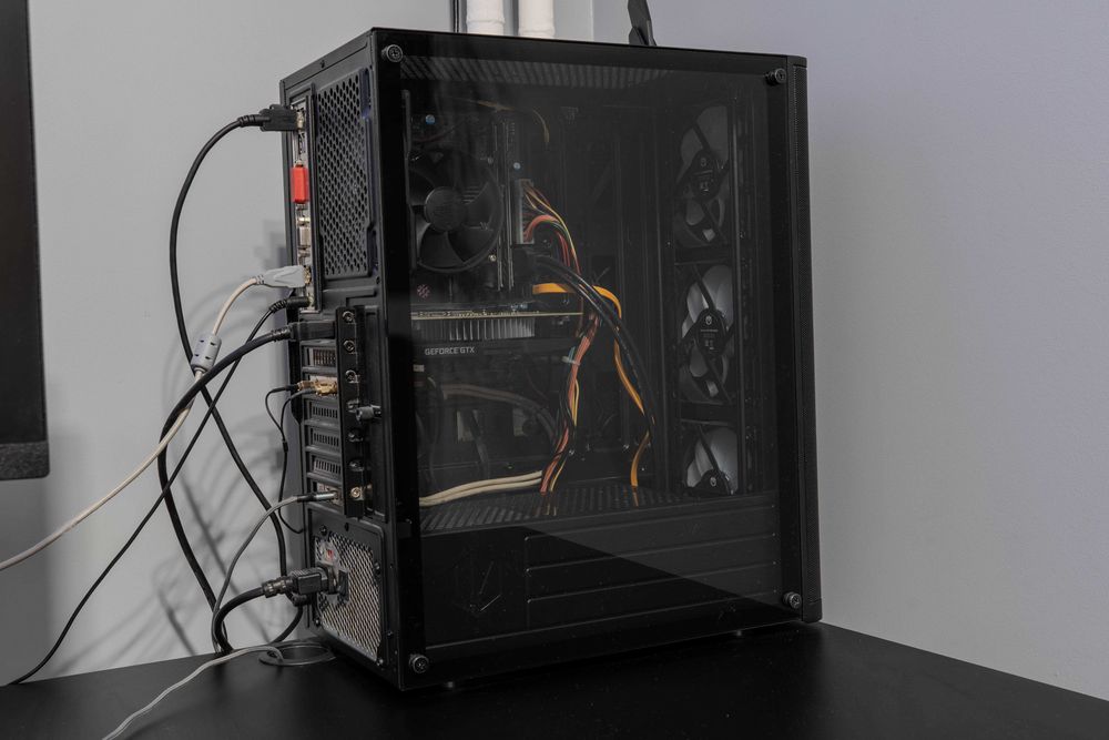 Zestaw - Biurko elektryczne, komputer, monitor oraz akcesoria OKAZJA!!