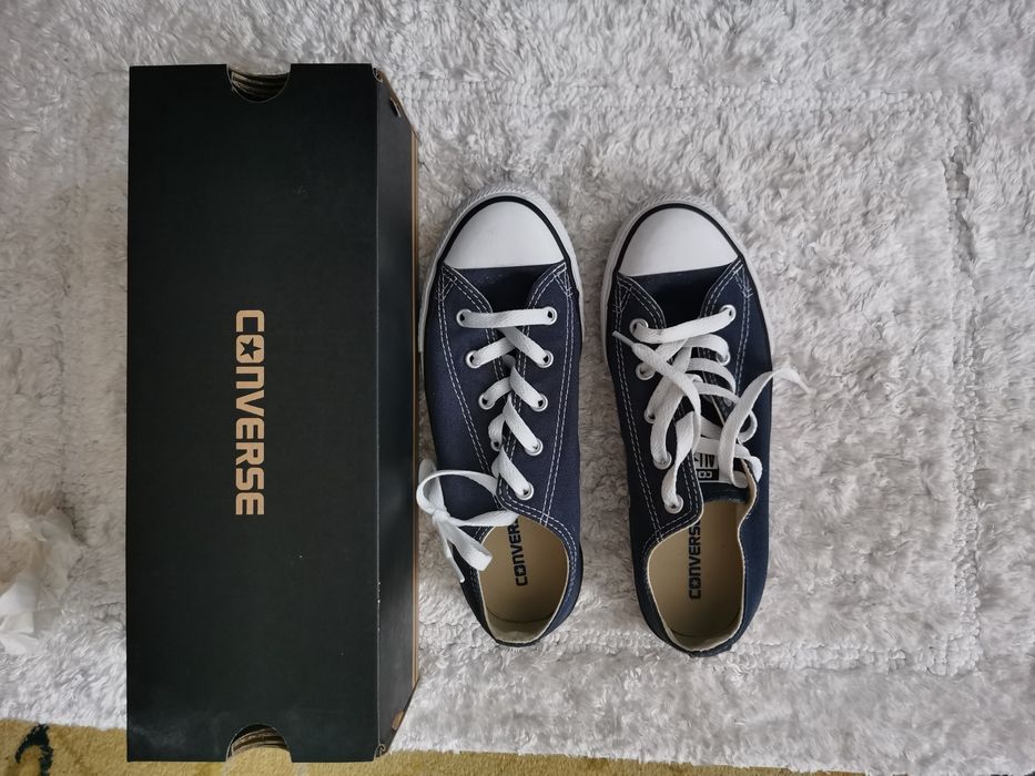 Sprzedam nowe trampki converse 150 zł