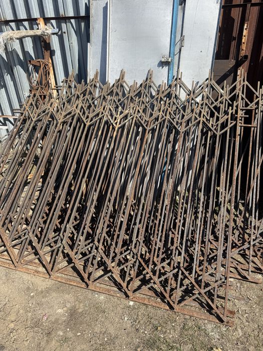 Забор з металу секції