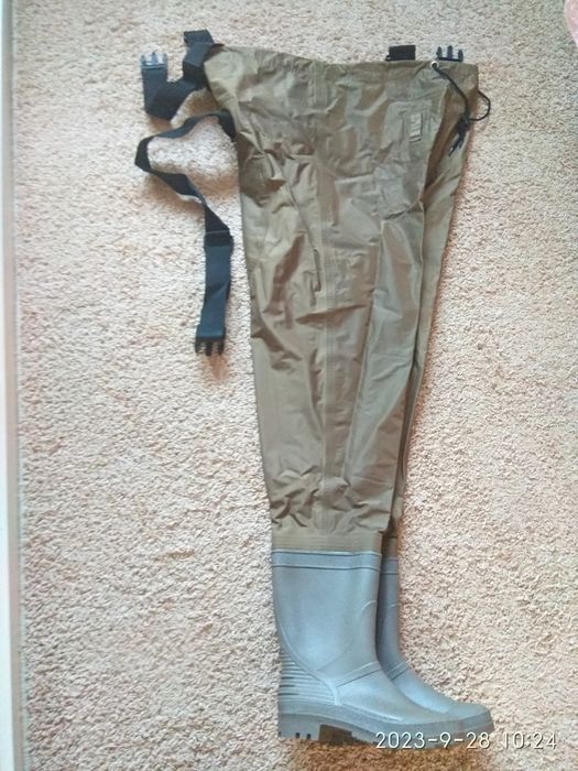 Рибацький костюм новий.