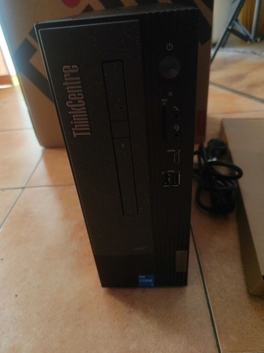 Komputer LENOVO ThinkCentre i5-13400 16GB/512GB