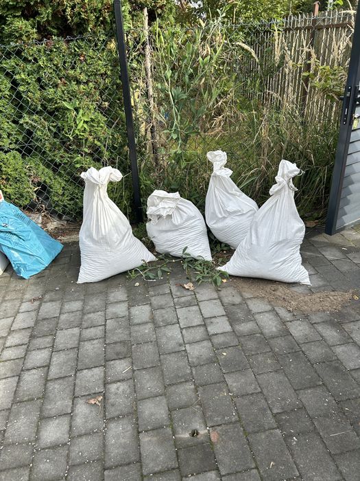 Odam ziemie popakowana w worki
