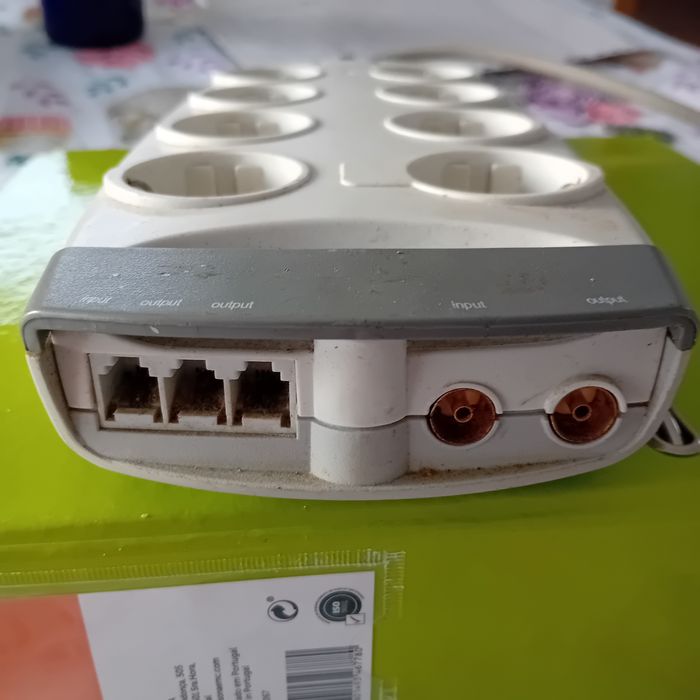 Extensão elétrica 8 tomadas + ligações RJ