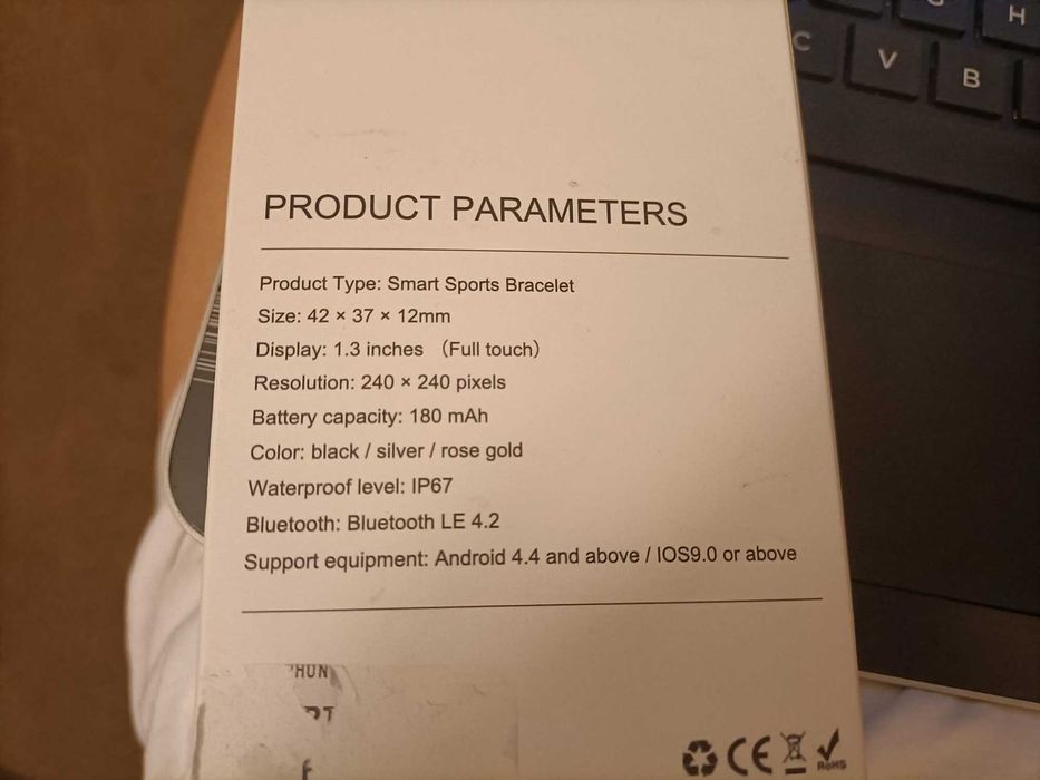 Relógio digital com bracelete removível