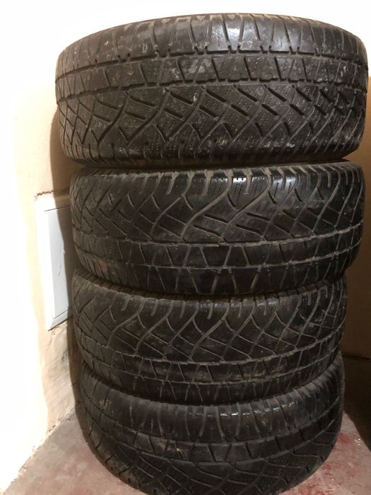 Скаты 235-60 R16 зима