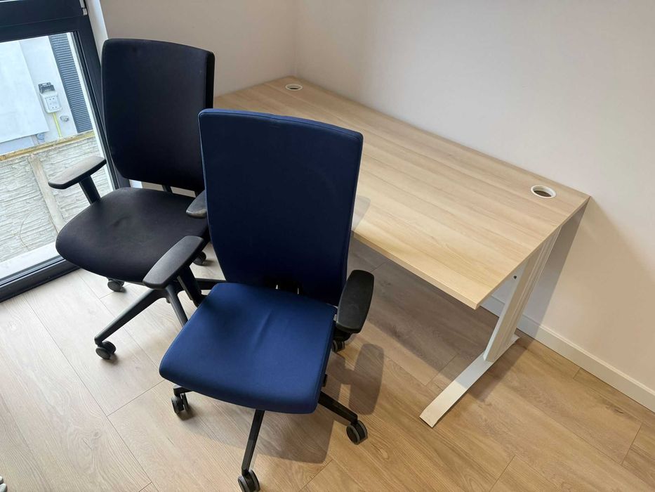 Meble biurowe 2 x biurko 2 x fotel biurowy