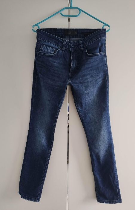 Spodnie jeansowe Reserved 28