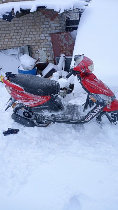 Продам скутер спарк 125кб