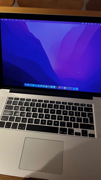 MacBook Pro 15” cinza