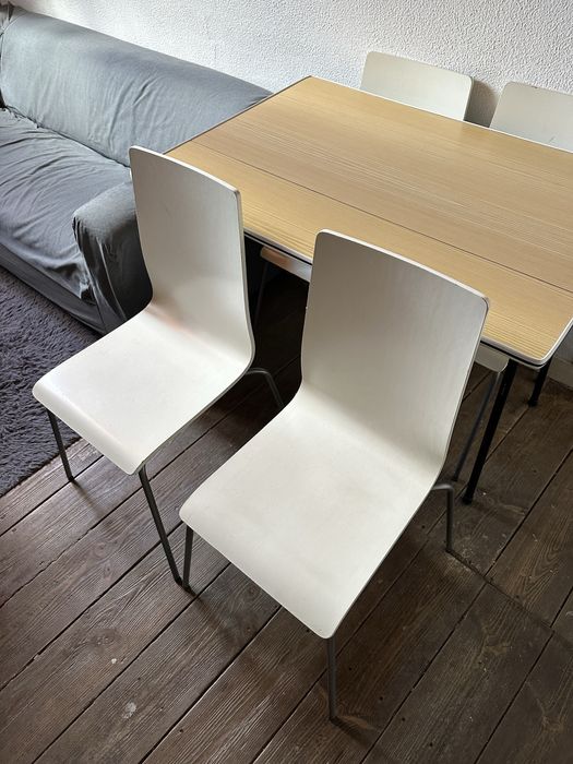 Conjunto mesa + 4 cadeiras