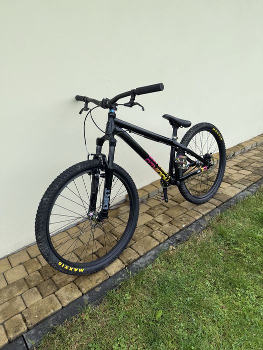 ZAREZERWOWANE!! Rower NS Bikes Zircus Dirt 26” | Maxxis | Nowe gripy