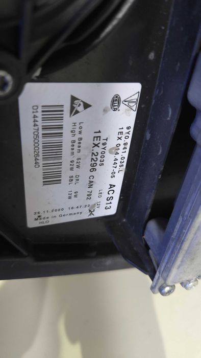 Porsche Cayenne 9Y0 фари Matrix оригінал Європа комплект порш каен