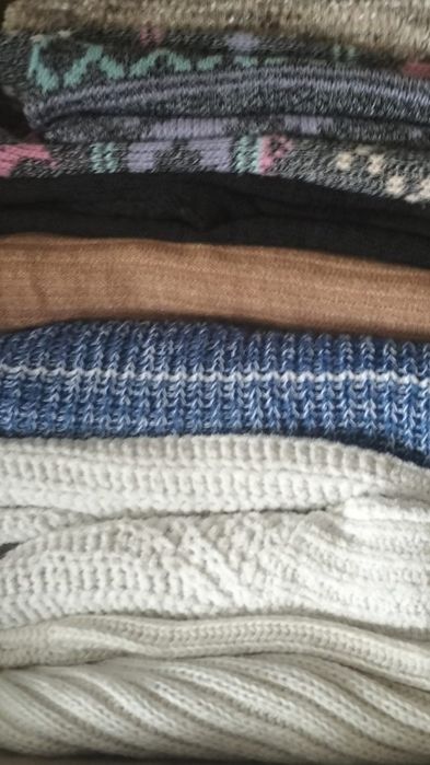 Swetry damskie i męskie używane