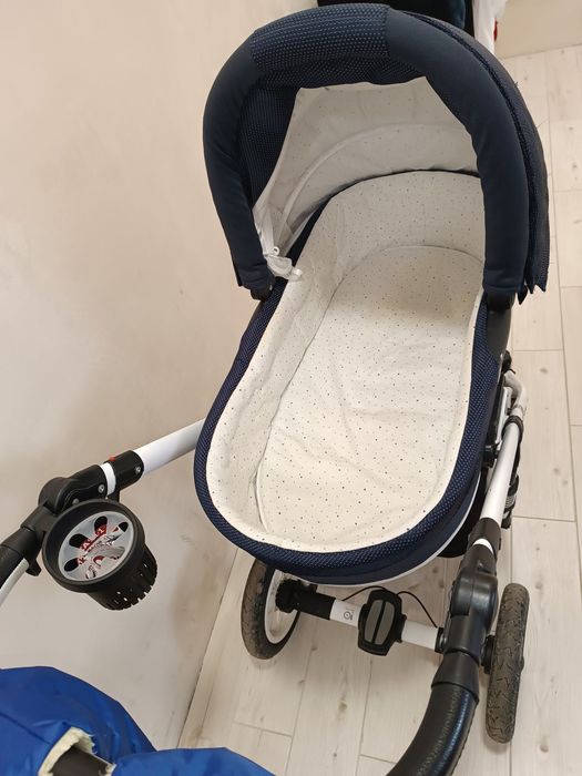 Продам дитячу коляску 2в 1