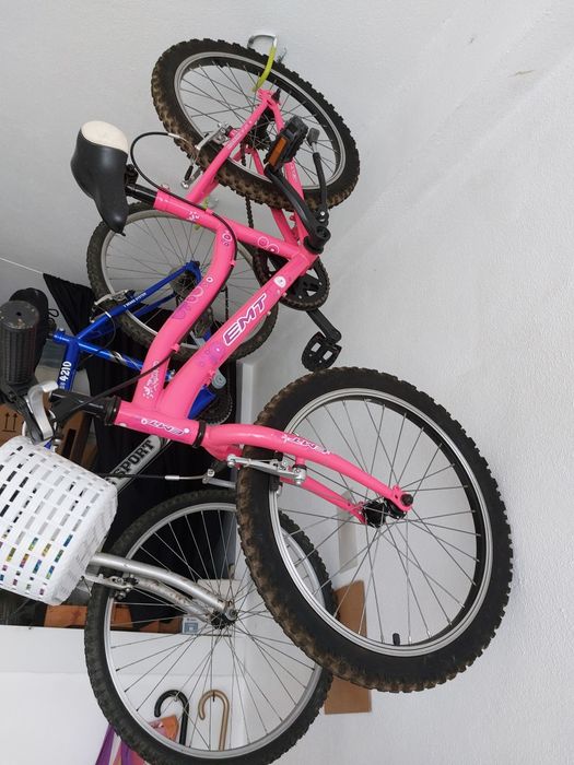 Bicicleta de criança com pouca utilização