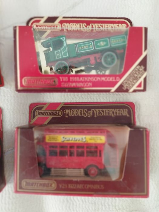 conjunto de 4 carros Matchbox de Ontem.