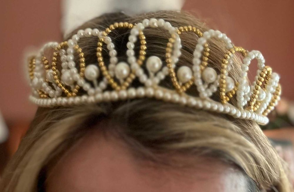 Tiara com perolas