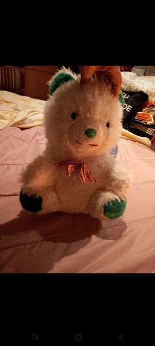 Peluches médios de pêlo artificial - 1 branco e um castanho - Biju