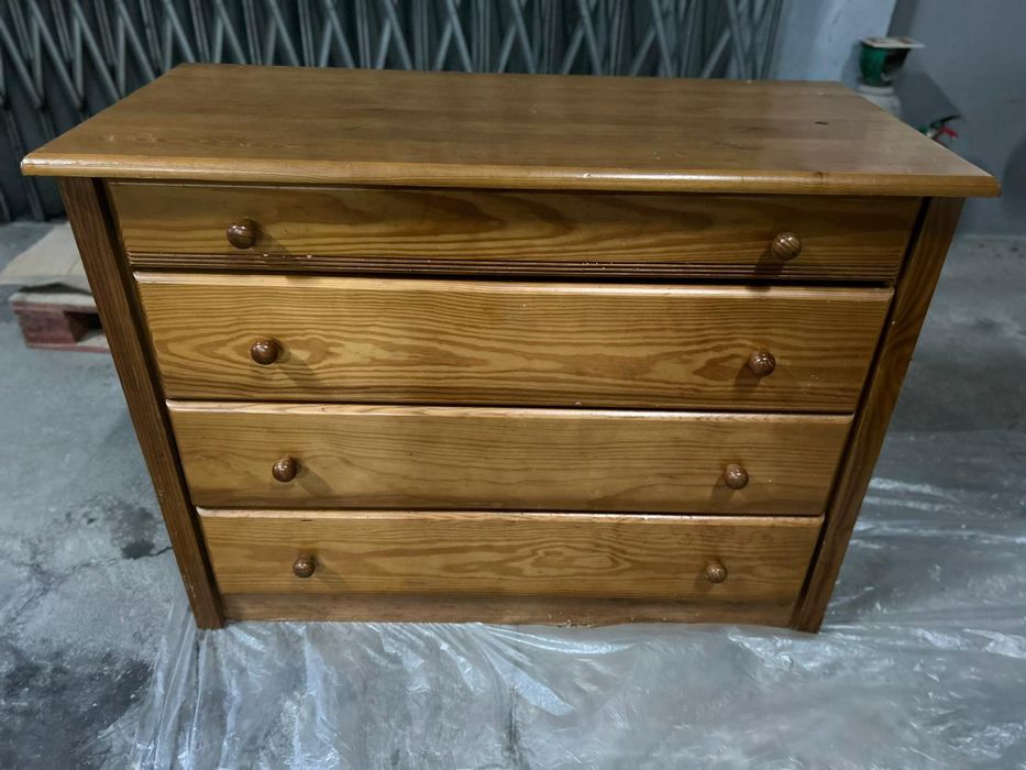 Cama de Casal com Mobília