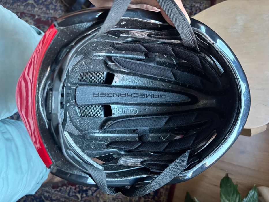 Capacete de ciclismo Abus gamechanger equipa Tudor