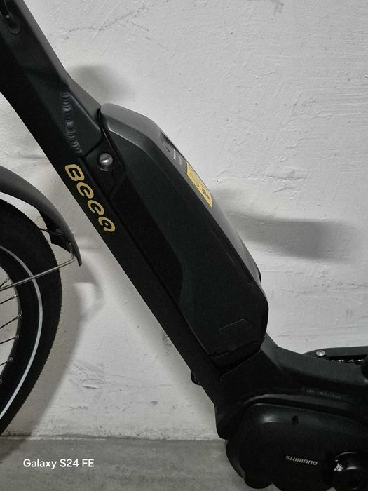 Bicicleta elétrica como nova