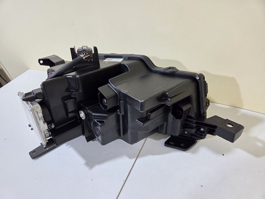 Фара права Mazda CX-50 Full Led Adaptive USA