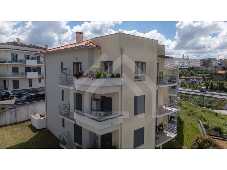 Apartamento T3 | Com sótão | Alqueves