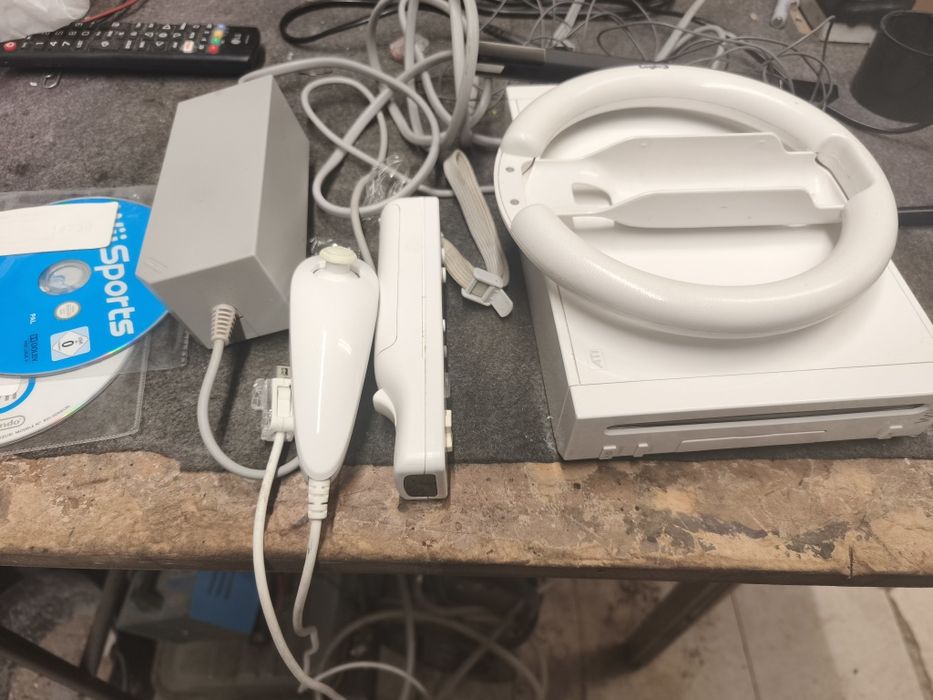 Nintendo Wii com 2 jogos