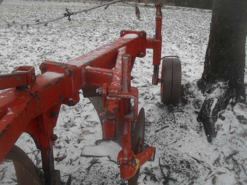 pług 2,3 skibowy zagonowy