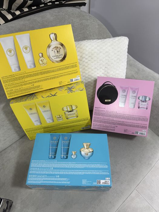 Жіночі набори Версачі