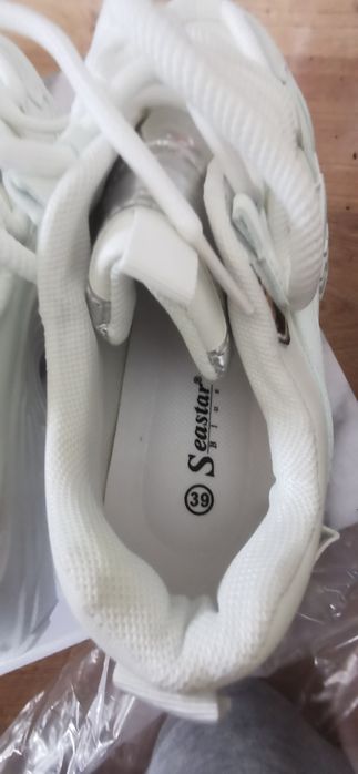 Nowe buty na koturnie