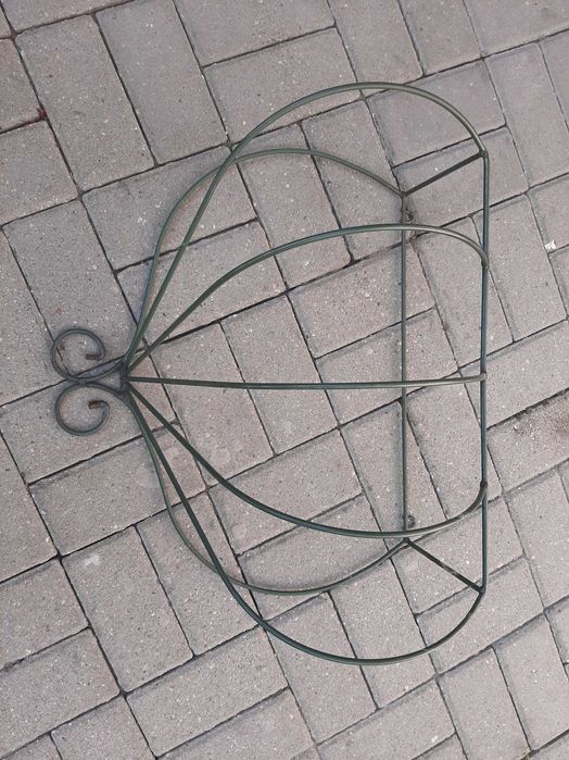 Kwietnik ogrodowo tarasowy wiszący kopuła