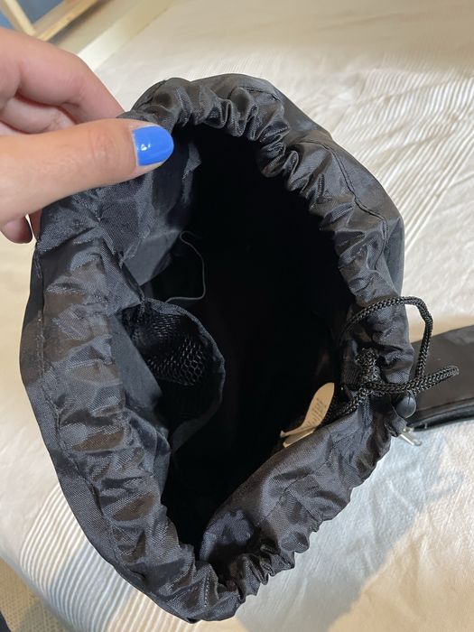 Necessaire / Bolsa de viagem preta