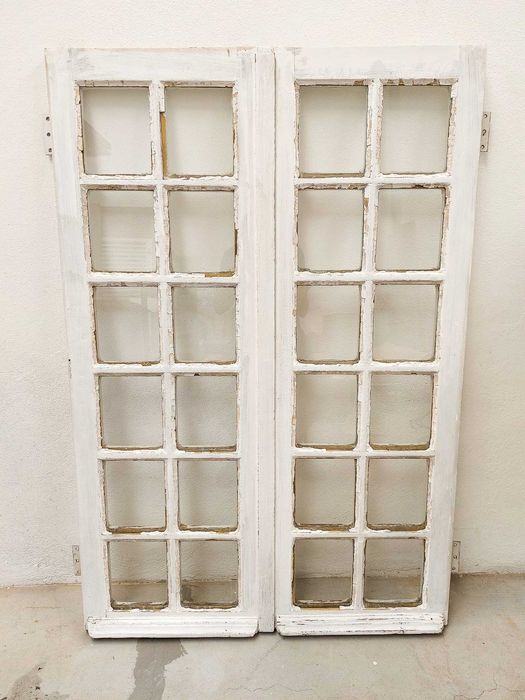 Janelas antigas de 2 folhas madeira estrangeira