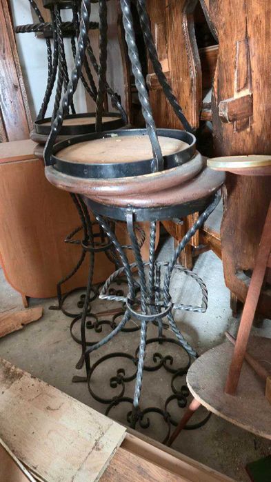 Для кафе, тераси крісла, столи, двері, барні стільці, ставні