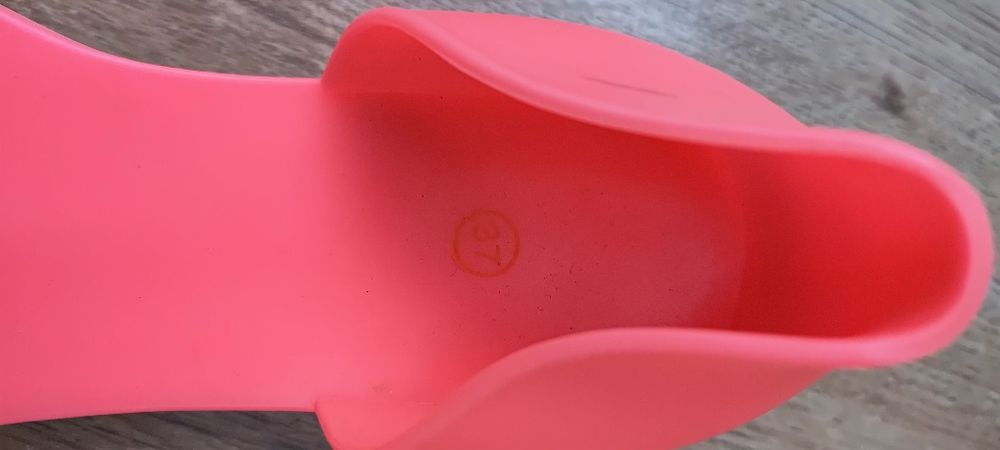 Buty różowe gumowe