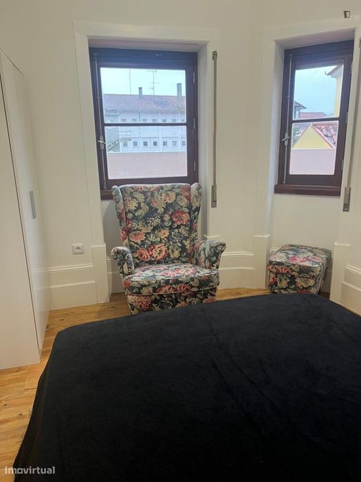 Quarto - localizado em Montes Claros Coimbra