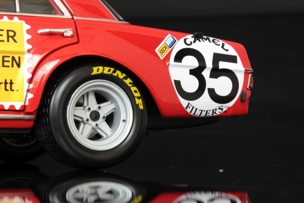 Mercedes-Benz 300 SEL #35 2nd Place 24H SPA 1971 - Minichamps