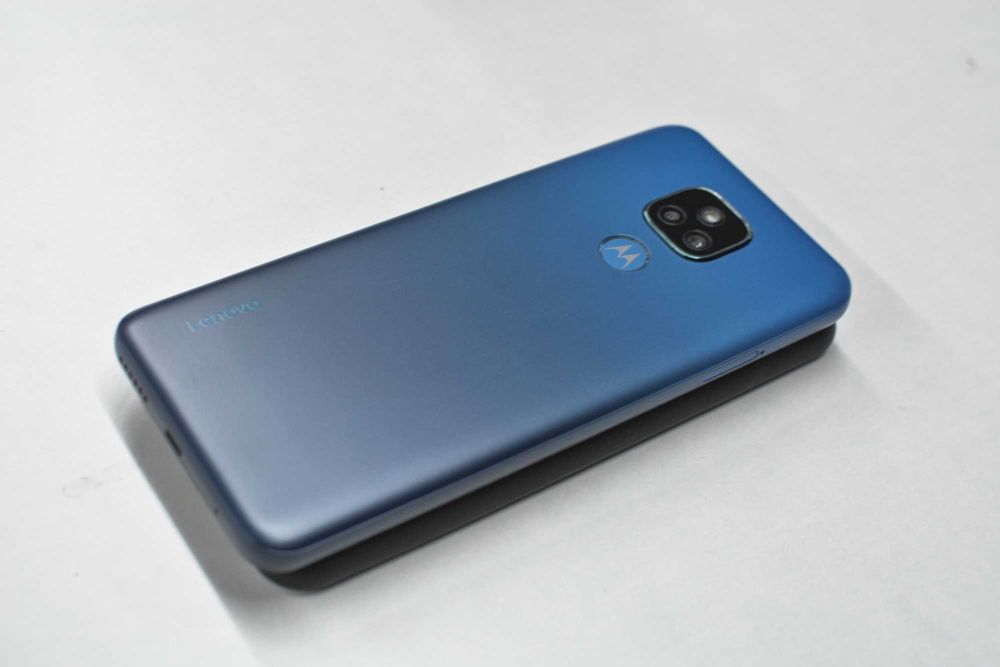 Telefon Motorola Moto E7 Plus Niebieski