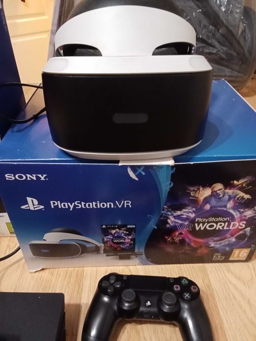 Zestaw PS4 PRO + Okulary VR + 2 pady + 2 pady move + 4 gry + ładowanie