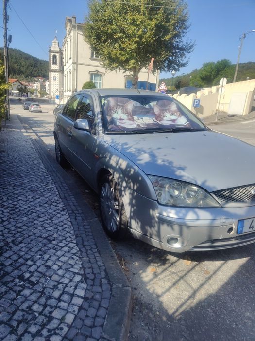 Ford Mondeo versão Ghia